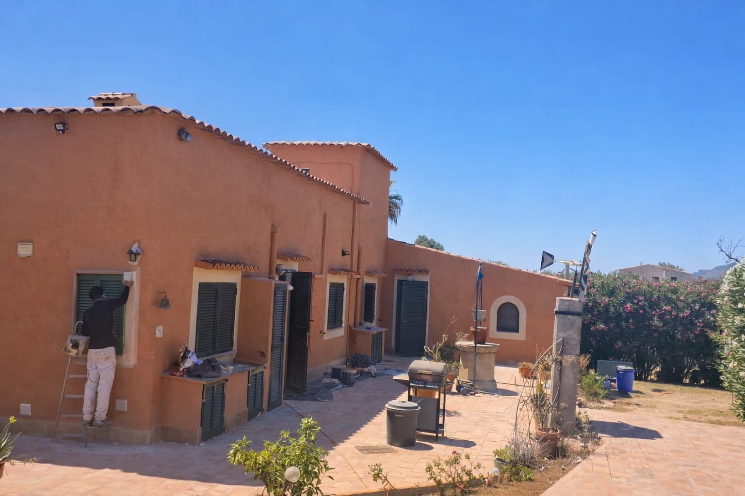 Pintura integral de la fachada de chalet en mallorca