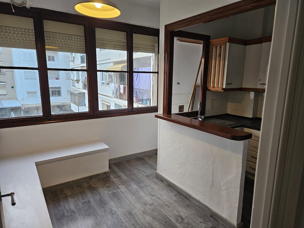 Reforma completa con carpintería y aluminio en vivienda mallorquina – JC Pinturas